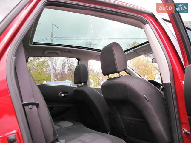 Ниссан Кашкай 2 2013 в Киеве на Automoto.ua Красный Ниссан Кашкай 2, объемом двигателя 2 л и пробегом 95 тыс. км за 13400 $, фото 47 на Automoto.ua