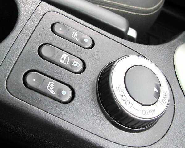 Ниссан Кашкай 2 2013 в Киеве на Automoto.ua Красный Ниссан Кашкай 2, объемом двигателя 2 л и пробегом 95 тыс. км за 13400 $, фото 43 на Automoto.ua