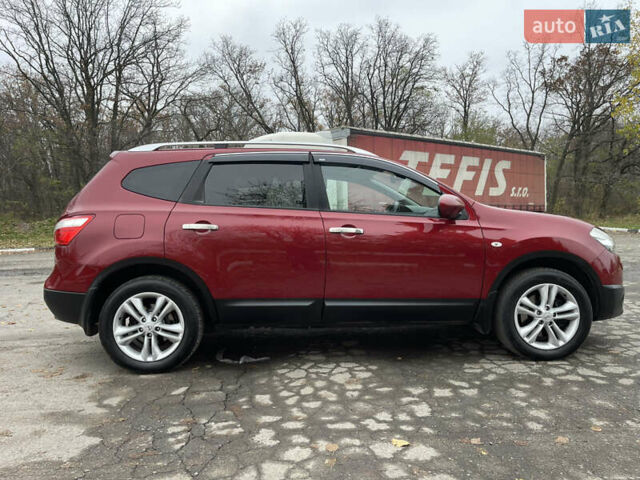 Червоний Ніссан Кашкай 2, об'ємом двигуна 1.6 л та пробігом 191 тис. км за 11300 $, фото 1 на Automoto.ua