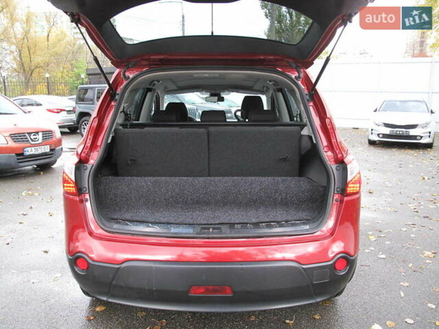 Ниссан Кашкай 2 2013 в Киеве на Automoto.ua Красный Ниссан Кашкай 2, объемом двигателя 2 л и пробегом 95 тыс. км за 13400 $, фото 31 на Automoto.ua