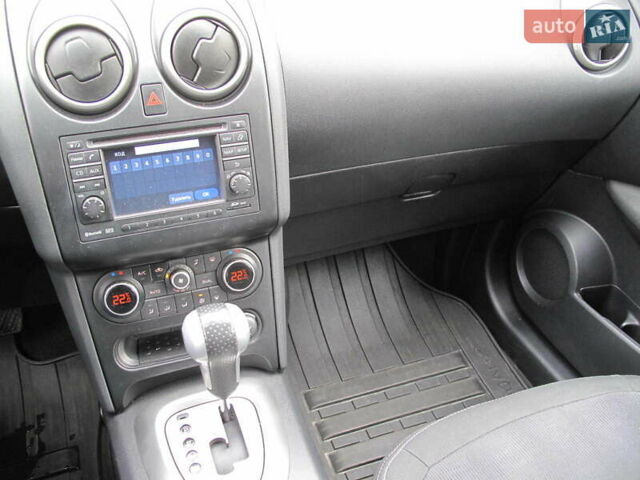 Ниссан Кашкай 2 2013 в Киеве на Automoto.ua Красный Ниссан Кашкай 2, объемом двигателя 2 л и пробегом 95 тыс. км за 13400 $, фото 89 на Automoto.ua