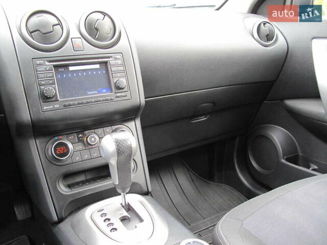 Ниссан Кашкай 2 2013 в Киеве на Automoto.ua Красный Ниссан Кашкай 2, объемом двигателя 2 л и пробегом 95 тыс. км за 13400 $, фото 83 на Automoto.ua