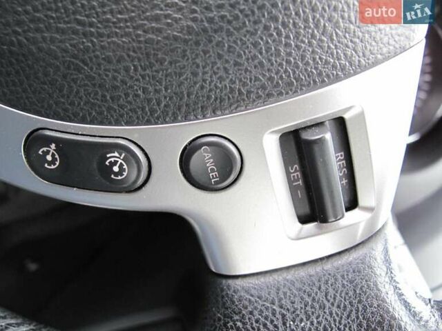 Ниссан Кашкай 2 2013 в Киеве на Automoto.ua Красный Ниссан Кашкай 2, объемом двигателя 2 л и пробегом 95 тыс. км за 13400 $, фото 73 на Automoto.ua