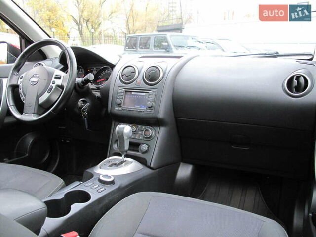 Ниссан Кашкай 2 2013 в Киеве на Automoto.ua Красный Ниссан Кашкай 2, объемом двигателя 2 л и пробегом 95 тыс. км за 13400 $, фото 46 на Automoto.ua