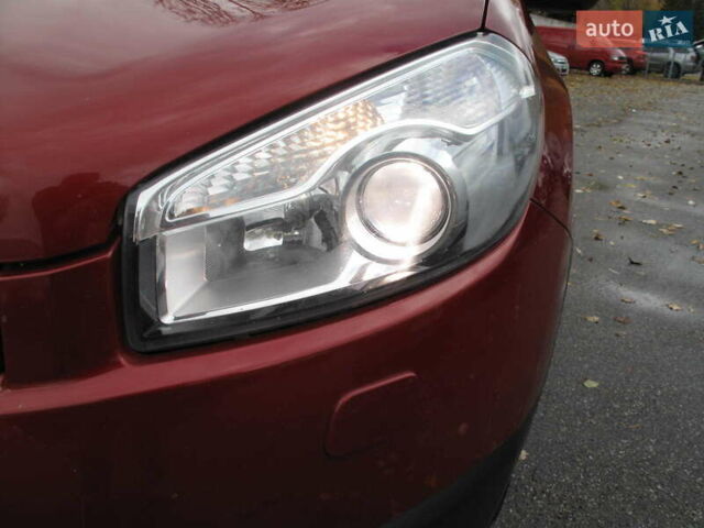 Ниссан Кашкай 2 2013 в Киеве на Automoto.ua Красный Ниссан Кашкай 2, объемом двигателя 2 л и пробегом 95 тыс. км за 13400 $, фото 60 на Automoto.ua