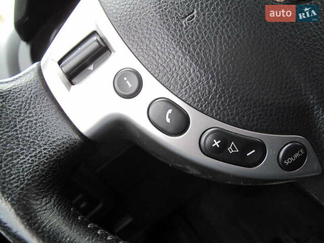 Ниссан Кашкай 2 2013 в Киеве на Automoto.ua Красный Ниссан Кашкай 2, объемом двигателя 2 л и пробегом 95 тыс. км за 13400 $, фото 67 на Automoto.ua