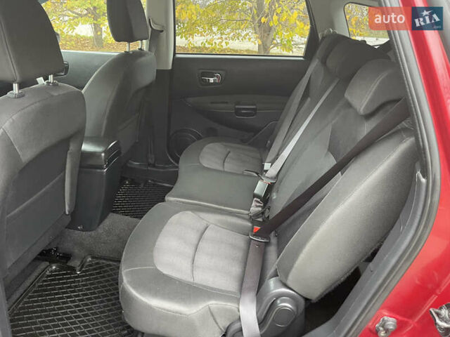 Червоний Ніссан Кашкай 2, об'ємом двигуна 1.6 л та пробігом 191 тис. км за 11300 $, фото 17 на Automoto.ua