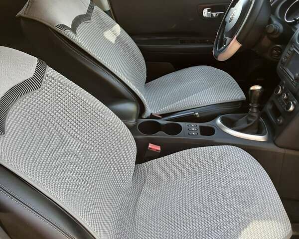 Ніссан Кашкай 2, об'ємом двигуна 1.6 л та пробігом 263 тис. км за 11500 $, фото 7 на Automoto.ua