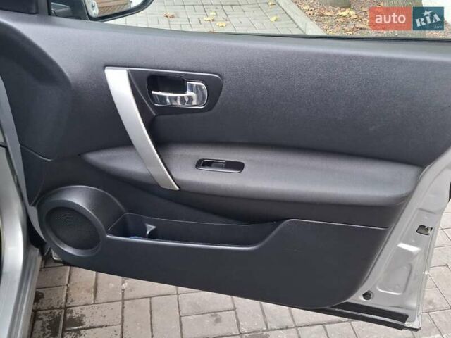 Сірий Ніссан Кашкай 2, об'ємом двигуна 1.46 л та пробігом 280 тис. км за 7650 $, фото 52 на Automoto.ua