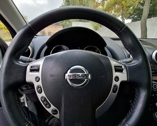 Сірий Ніссан Кашкай 2, об'ємом двигуна 1.46 л та пробігом 280 тис. км за 7650 $, фото 25 на Automoto.ua