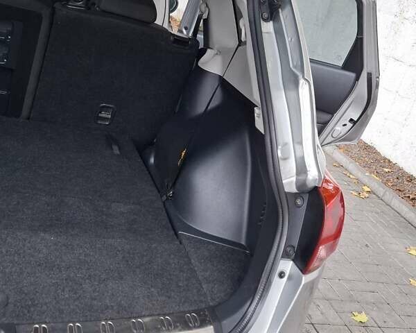 Сірий Ніссан Кашкай 2, об'ємом двигуна 1.46 л та пробігом 280 тис. км за 7650 $, фото 40 на Automoto.ua