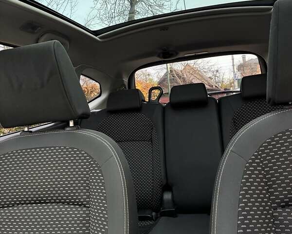 Сірий Ніссан Кашкай 2, об'ємом двигуна 2 л та пробігом 289 тис. км за 10900 $, фото 12 на Automoto.ua