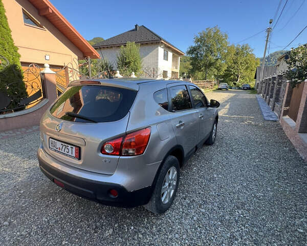 Сірий Ніссан Кашкай 2, об'ємом двигуна 2 л та пробігом 260 тис. км за 8200 $, фото 2 на Automoto.ua