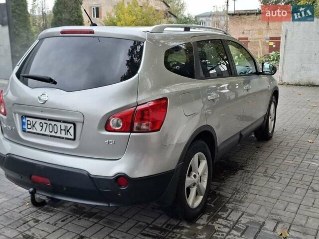 Сірий Ніссан Кашкай 2, об'ємом двигуна 1.46 л та пробігом 280 тис. км за 7699 $, фото 17 на Automoto.ua