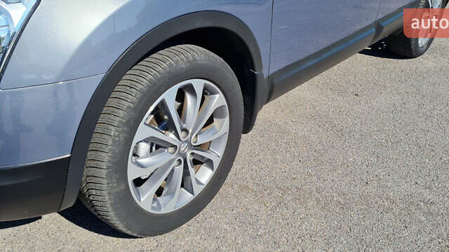 Серый Ниссан Кашкай 2, объемом двигателя 2 л и пробегом 175 тыс. км за 9900 $, фото 9 на Automoto.ua