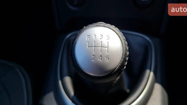 Серый Ниссан Кашкай 2, объемом двигателя 2 л и пробегом 175 тыс. км за 9900 $, фото 23 на Automoto.ua