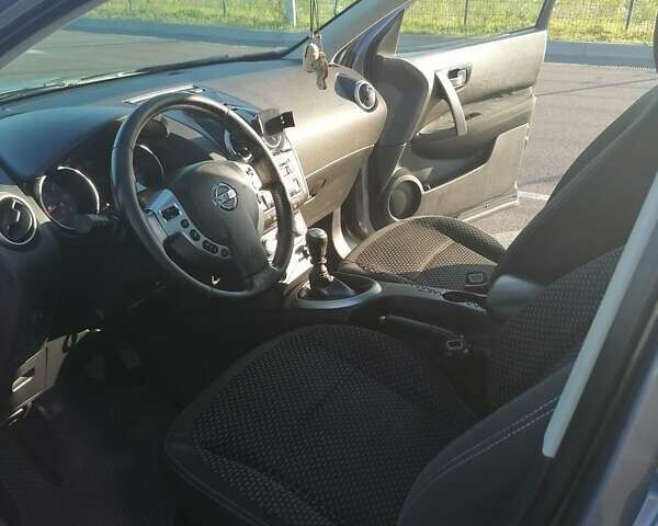 Серый Ниссан Кашкай 2, объемом двигателя 1.46 л и пробегом 287 тыс. км за 8800 $, фото 12 на Automoto.ua