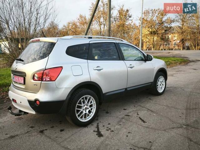 Серый Ниссан Кашкай 2, объемом двигателя 2 л и пробегом 212 тыс. км за 10000 $, фото 7 на Automoto.ua