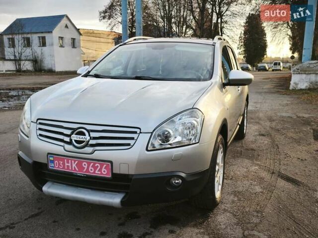 Серый Ниссан Кашкай 2, объемом двигателя 2 л и пробегом 212 тыс. км за 10000 $, фото 2 на Automoto.ua