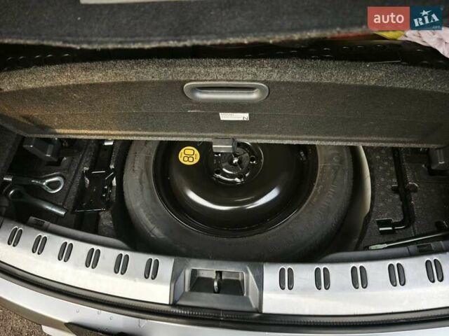 Серый Ниссан Кашкай 2, объемом двигателя 2 л и пробегом 212 тыс. км за 10000 $, фото 18 на Automoto.ua