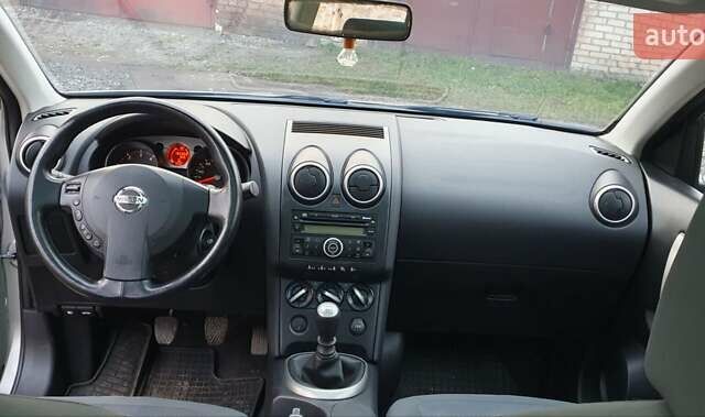 Серый Ниссан Кашкай 2, объемом двигателя 1.46 л и пробегом 193 тыс. км за 8800 $, фото 1 на Automoto.ua
