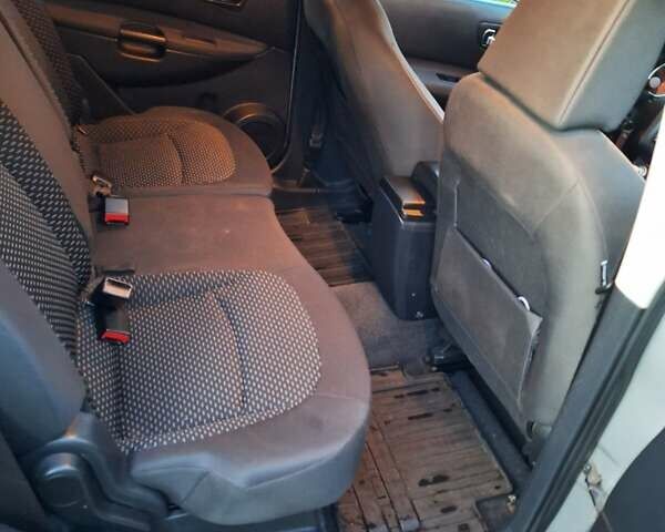 Серый Ниссан Кашкай 2, объемом двигателя 1.5 л и пробегом 260 тыс. км за 8500 $, фото 4 на Automoto.ua