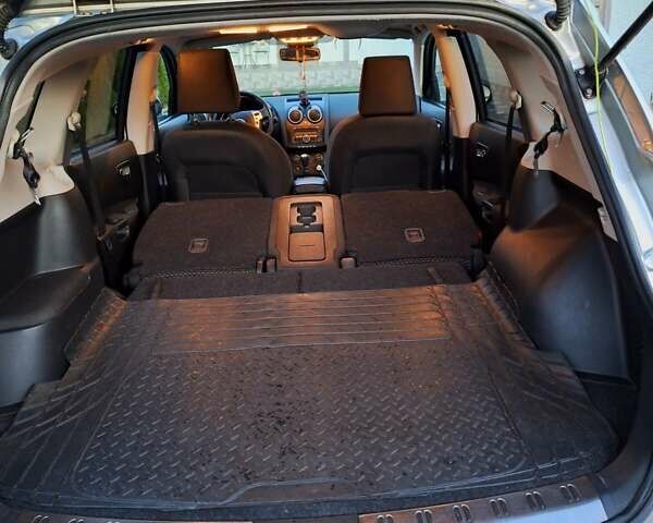 Серый Ниссан Кашкай 2, объемом двигателя 1.5 л и пробегом 260 тыс. км за 8500 $, фото 7 на Automoto.ua