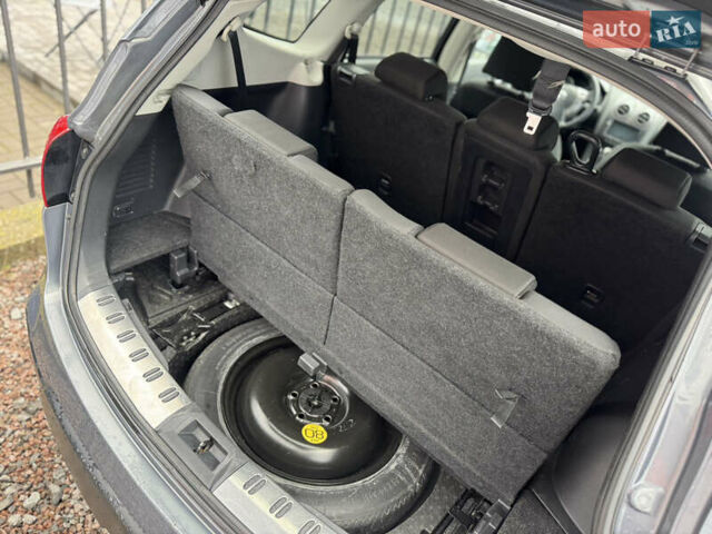 Серый Ниссан Кашкай 2, объемом двигателя 2 л и пробегом 140 тыс. км за 9850 $, фото 22 на Automoto.ua