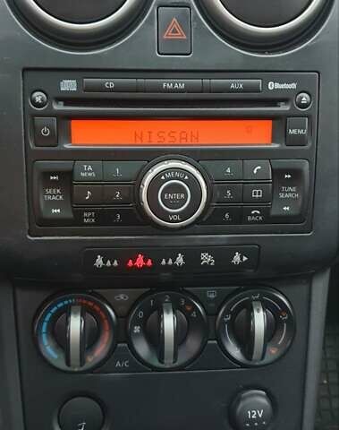 Серый Ниссан Кашкай 2, объемом двигателя 1.46 л и пробегом 193 тыс. км за 8800 $, фото 6 на Automoto.ua