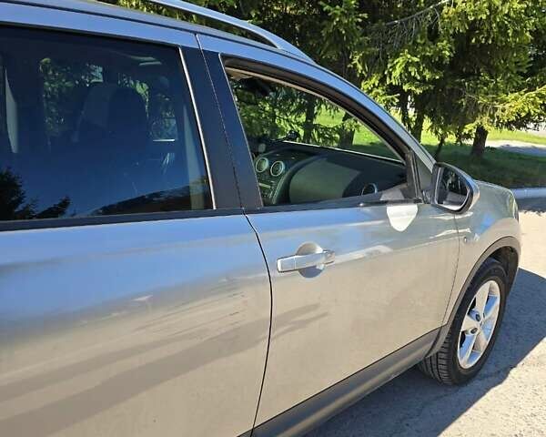 Ниссан Кашкай 2 2009 в Бердичеве на Automoto.ua Серый Ниссан Кашкай 2, объемом двигателя 1.6 л и пробегом 300 тыс. км за 9800 $, фото 2 на Automoto.ua