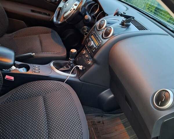 Серый Ниссан Кашкай 2, объемом двигателя 1.5 л и пробегом 260 тыс. км за 8500 $, фото 5 на Automoto.ua