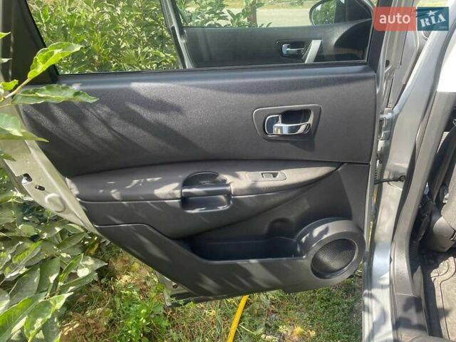 Серый Ниссан Кашкай 2, объемом двигателя 1.46 л и пробегом 207 тыс. км за 8800 $, фото 27 на Automoto.ua