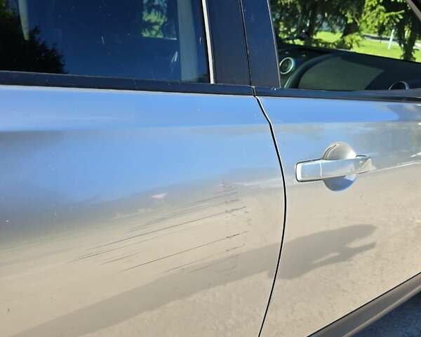 Ниссан Кашкай 2 2009 в Бердичеве на Automoto.ua Серый Ниссан Кашкай 2, объемом двигателя 1.6 л и пробегом 300 тыс. км за 9800 $, фото 5 на Automoto.ua