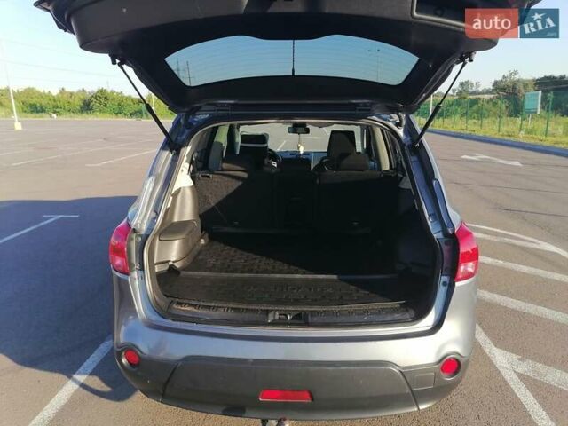 Серый Ниссан Кашкай 2, объемом двигателя 1.46 л и пробегом 287 тыс. км за 8800 $, фото 7 на Automoto.ua