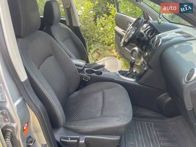 Серый Ниссан Кашкай 2, объемом двигателя 1.46 л и пробегом 207 тыс. км за 8800 $, фото 21 на Automoto.ua