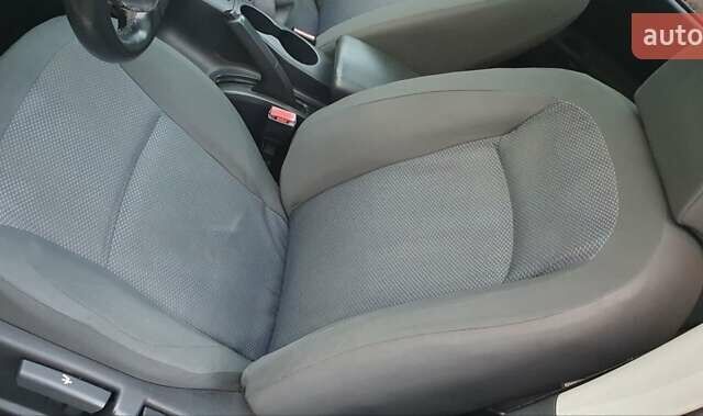 Серый Ниссан Кашкай 2, объемом двигателя 1.46 л и пробегом 193 тыс. км за 8800 $, фото 25 на Automoto.ua