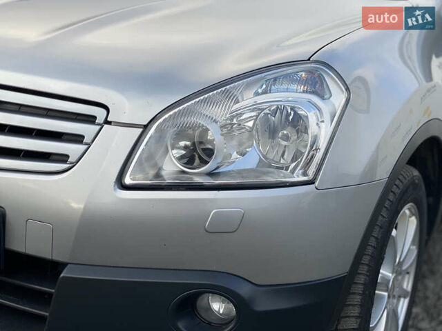 Серый Ниссан Кашкай 2, объемом двигателя 2 л и пробегом 241 тыс. км за 9999 $, фото 2 на Automoto.ua