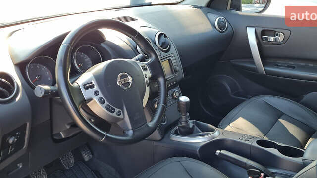 Серый Ниссан Кашкай 2, объемом двигателя 2 л и пробегом 175 тыс. км за 9900 $, фото 14 на Automoto.ua