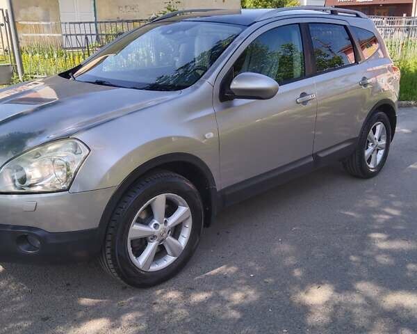 Сірий Ніссан Кашкай 2, об'ємом двигуна 2 л та пробігом 270 тис. км за 8200 $, фото 4 на Automoto.ua
