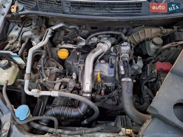 Серый Ниссан Кашкай 2, объемом двигателя 1.5 л и пробегом 260 тыс. км за 8500 $, фото 14 на Automoto.ua