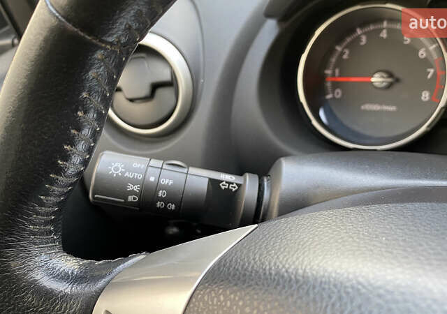 Серый Ниссан Кашкай 2, объемом двигателя 2 л и пробегом 241 тыс. км за 9999 $, фото 51 на Automoto.ua