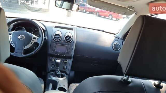 Сірий Ніссан Кашкай 2, об'ємом двигуна 2 л та пробігом 175 тис. км за 10600 $, фото 16 на Automoto.ua