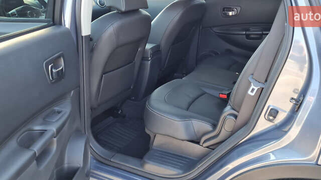 Серый Ниссан Кашкай 2, объемом двигателя 2 л и пробегом 175 тыс. км за 9900 $, фото 16 на Automoto.ua