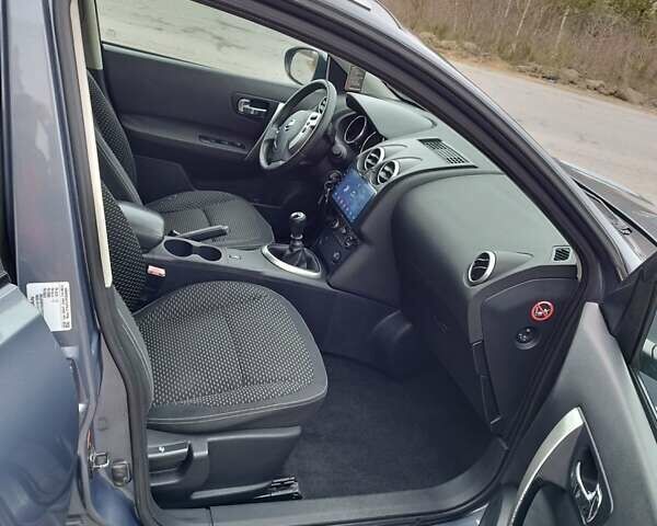 Серый Ниссан Кашкай 2, объемом двигателя 2 л и пробегом 305 тыс. км за 9700 $, фото 9 на Automoto.ua