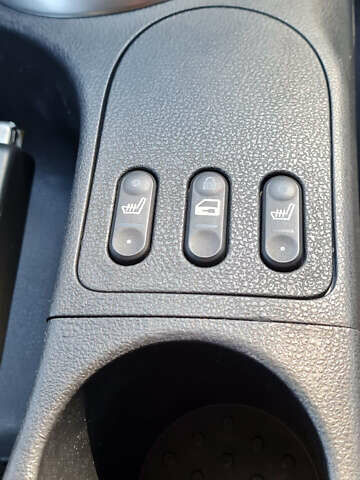 Серый Ниссан Кашкай 2, объемом двигателя 2 л и пробегом 175 тыс. км за 9900 $, фото 22 на Automoto.ua