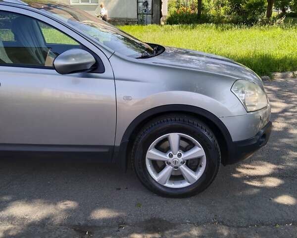 Сірий Ніссан Кашкай 2, об'ємом двигуна 2 л та пробігом 270 тис. км за 8200 $, фото 2 на Automoto.ua