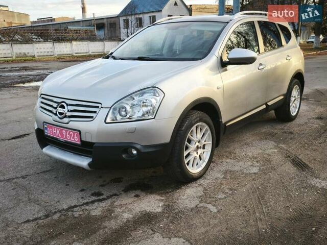 Серый Ниссан Кашкай 2, объемом двигателя 2 л и пробегом 212 тыс. км за 10000 $, фото 4 на Automoto.ua