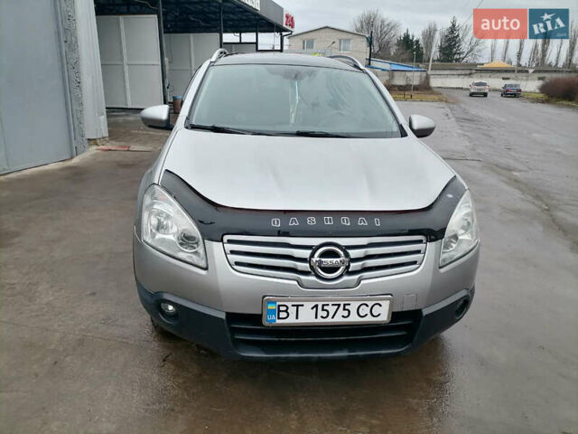 Серый Ниссан Кашкай 2, объемом двигателя 1.46 л и пробегом 285 тыс. км за 9500 $, фото 2 на Automoto.ua