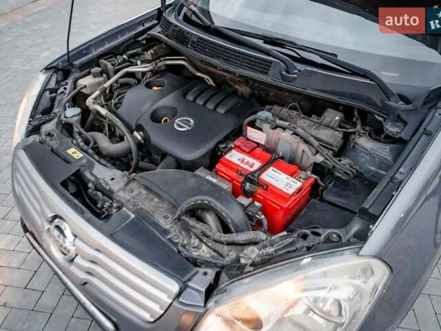 Сірий Ніссан Кашкай 2, об'ємом двигуна 1.46 л та пробігом 320 тис. км за 8600 $, фото 35 на Automoto.ua