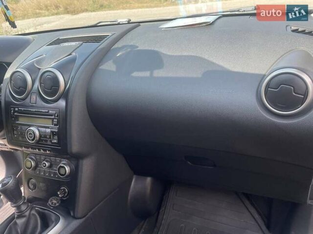 Серый Ниссан Кашкай 2, объемом двигателя 1.46 л и пробегом 207 тыс. км за 8800 $, фото 15 на Automoto.ua